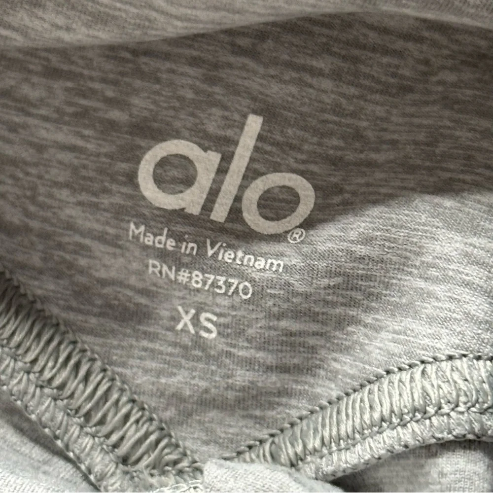 ALO Yoga Women's Gray Leggings